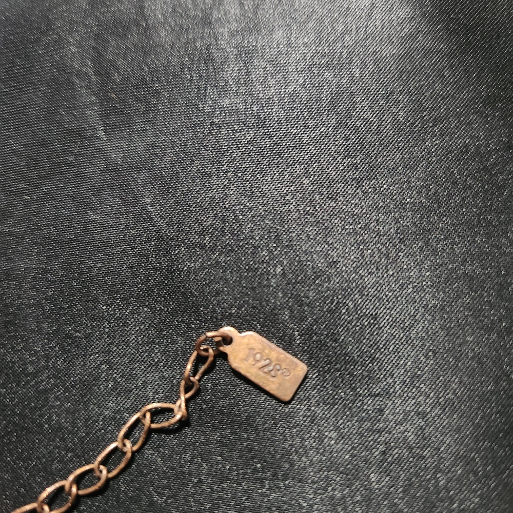 1928 Vintage Amber-Tone Beaded Pendant Necklace in Copper Finish - Picture 3 of 4